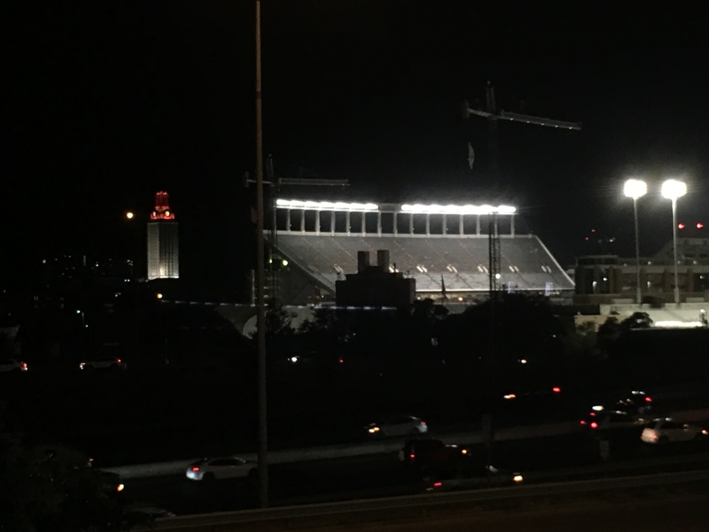 2019/09(September)/UT-Football/1024x768_2019-09-21-UT-Football-18.JPG