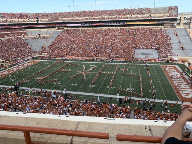 2019/09(September)/UT-Football/640x480_2019-09-21-UT-Football-13.JPG