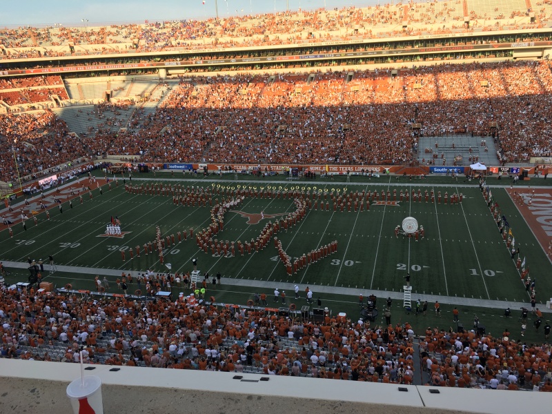 2019/09(September)/UT-Football/800x600_2019-08-31-UT-Football-07.JPG