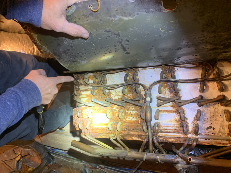 2019/10(October)/Air-Conditioner-Replacement/800x600_2019-10-25-Air-Conditioner-Replacement-from-2005-original-unit-3.JPG
