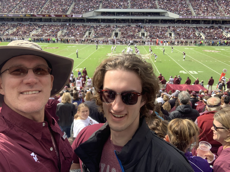 2019/10(October)/TAMU-game/800x600_2019-10-26-TAMU-game-parents-visit-09-Travis-Chance.JPG