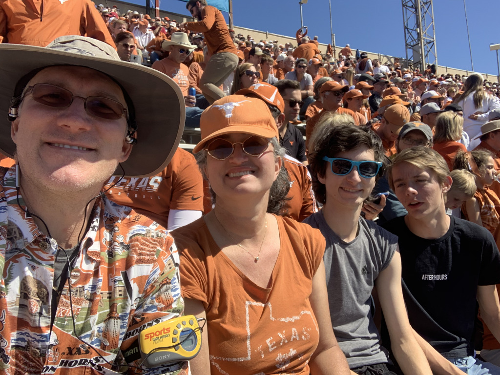 2019/10(October)/UTD-Parents-weekend/1024x768_2019-10-12-Texas-vs-OU-in-Dallas-28-Travis-Suzi-Dax-Alec.JPG