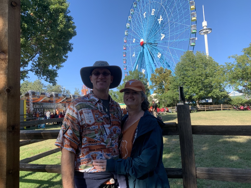 2019/10(October)/UTD-Parents-weekend/OU_Dallas_Fair/1024x768_2019-10-12-Texas-State-Fair-41-Travis-Suzi.JPG