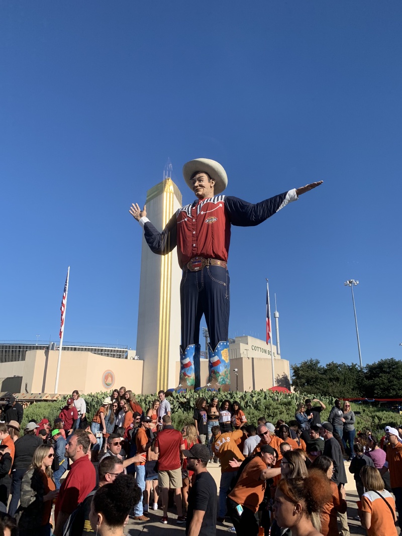 2019/10(October)/UTD-Parents-weekend/OU_Dallas_Fair/800x600_2019-10-12-Texas-State-Fair-38-BigTex.JPG