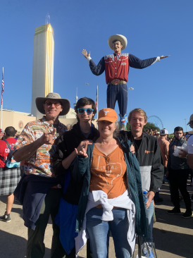 2019-10-12-Texas-State-Fair-33-Travis-Dax-Suzi-Alec-BigTex-GOOD.JPG