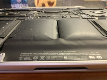 2019-11-23-Macbook-pro-15-battery-replacement-3-bulged-batteries.JPG