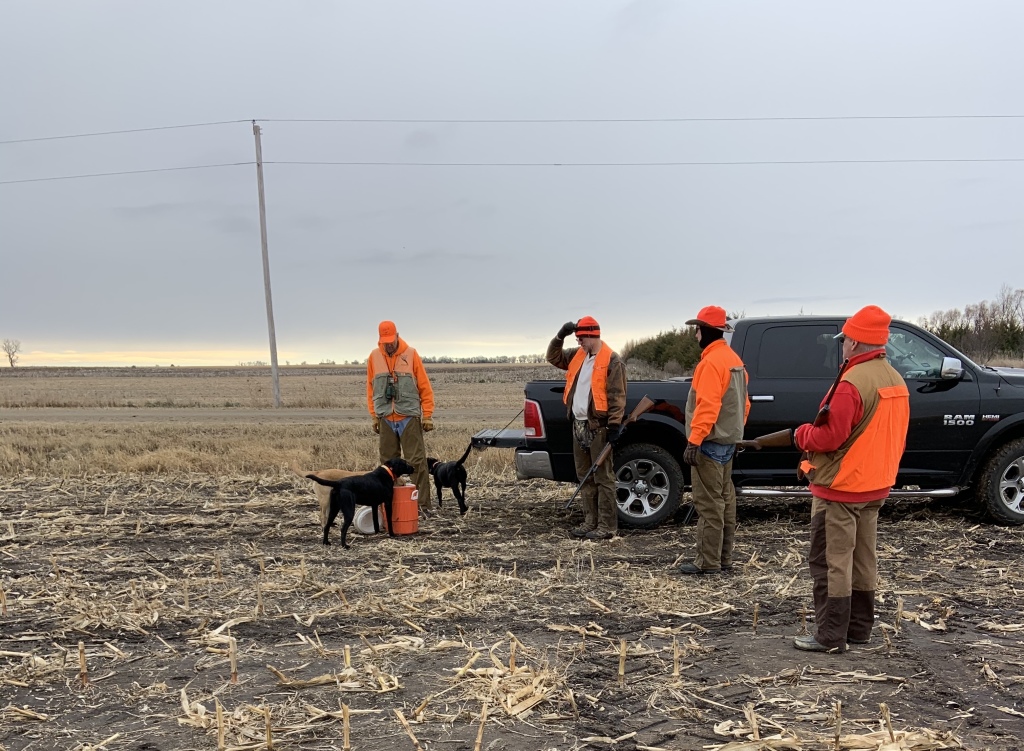2019/11(November)/SD-Pheasant-Hunting/1024x768_2019-11-13-Pheasant-Hunting-05.JPG