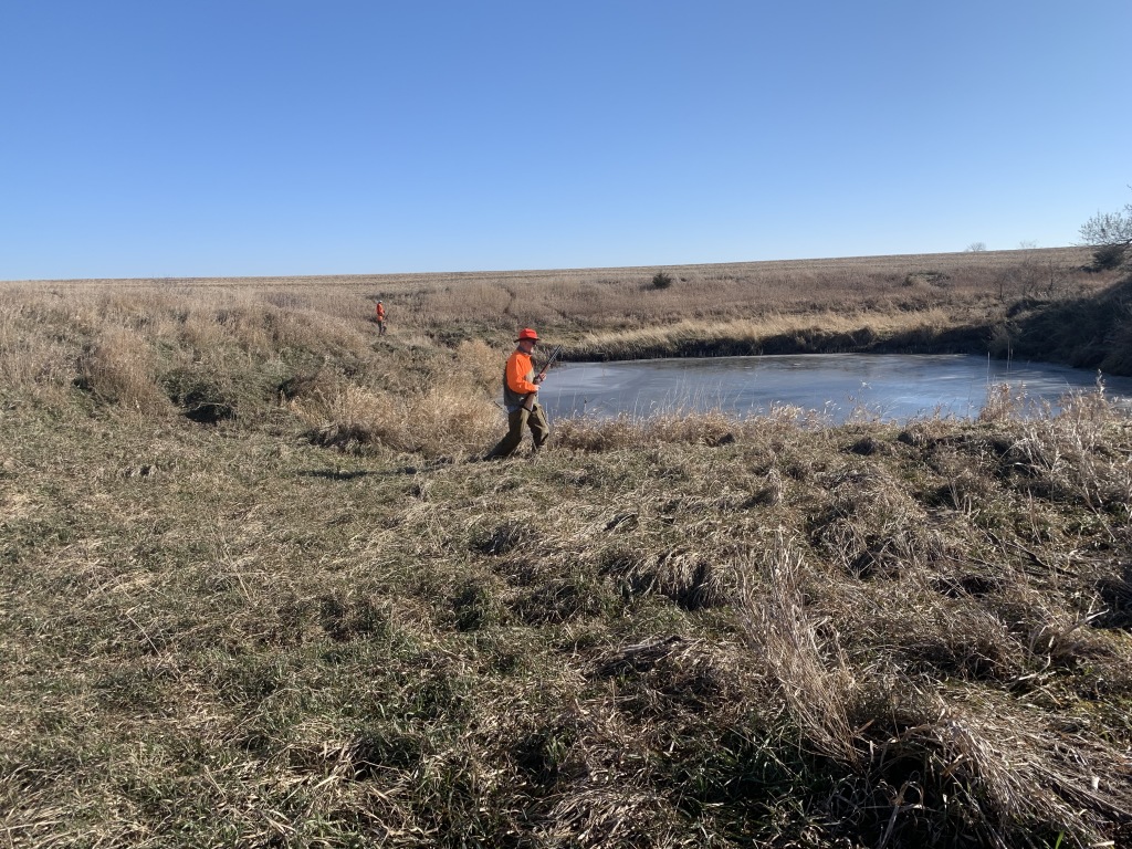 2019/11(November)/SD-Pheasant-Hunting/1024x768_2019-11-14-Pheasant-Hunting-04-Jake-Mike.JPG