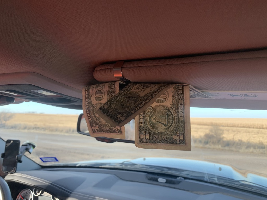 2019/11(November)/SD-Pheasant-Hunting/1024x768_2019-11-15-Pheasant-Hunting-09-Travis-end-bounty-from-Mike.JPG