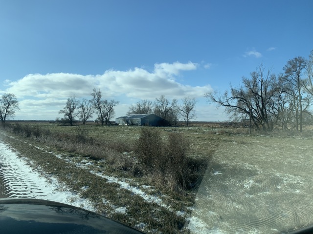 2019/11(November)/SD-Pheasant-Hunting/640x480_2019-11-10-SD-Pheasant-Hunting-10-Scott-farm-not-much-left.JPG