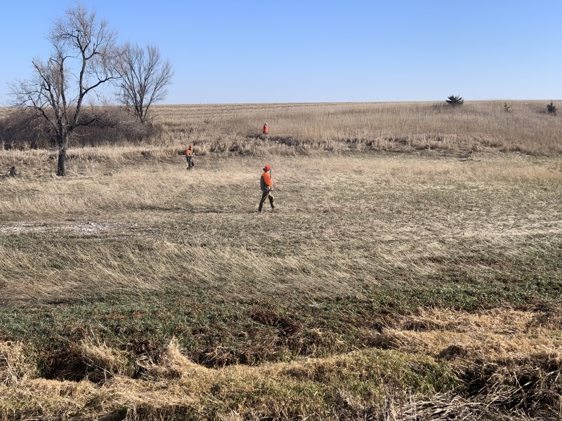 2019/11(November)/SD-Pheasant-Hunting/800x600_2019-11-14-Pheasant-Hunting-01-Dan-Mike-Jake.JPG