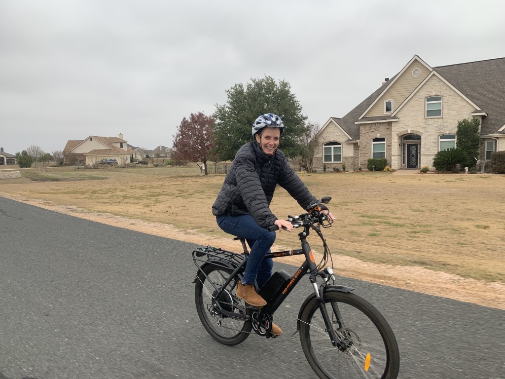 2019/11(November)/Thanksgiving/1024x768_2019-11-28-Thanksgiving-12-Kara-Rad-Bike.JPG