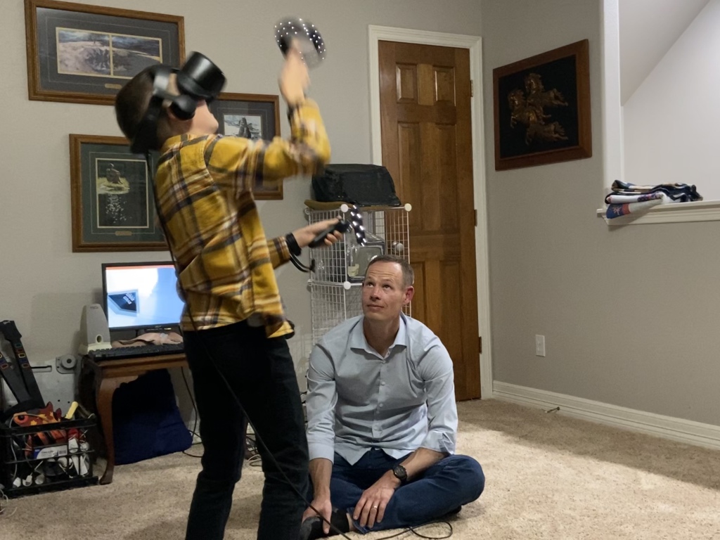 2019-11-28-Thanksgiving-24-Jack-VR-Andy.JPG