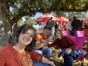 2019-11-09-UT-Football-1-Suzi-Jim-Kim.JPG