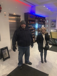 2019/12(December)/VA-New-York-City-Jim-Janeen/2019-12-02-New-York-City-01-Brian-Belinda.JPG