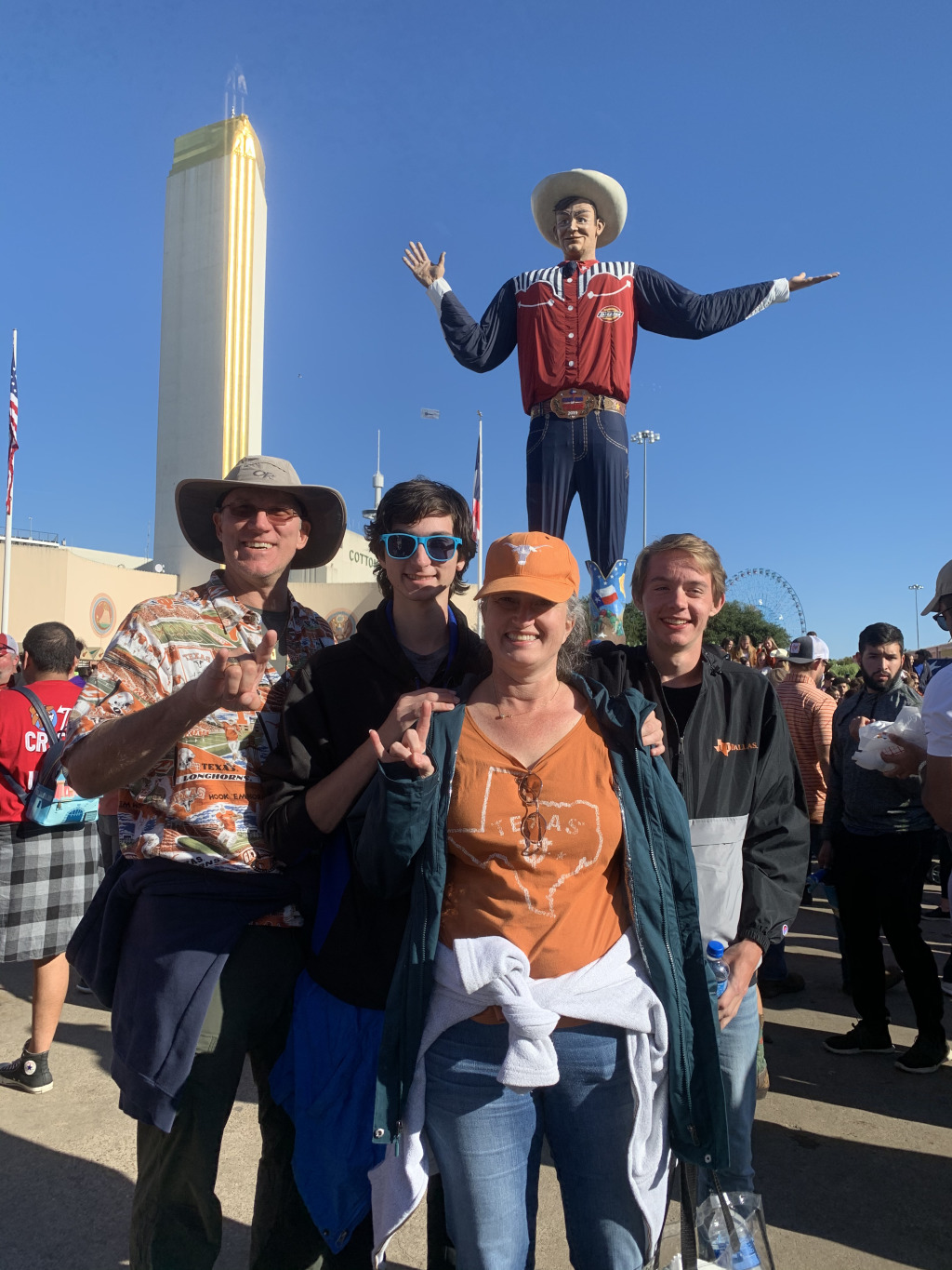 2019-10-12-Texas-State-Fair-33-Travis-Dax-Suzi-Alec-BigTex-GOOD.JPG