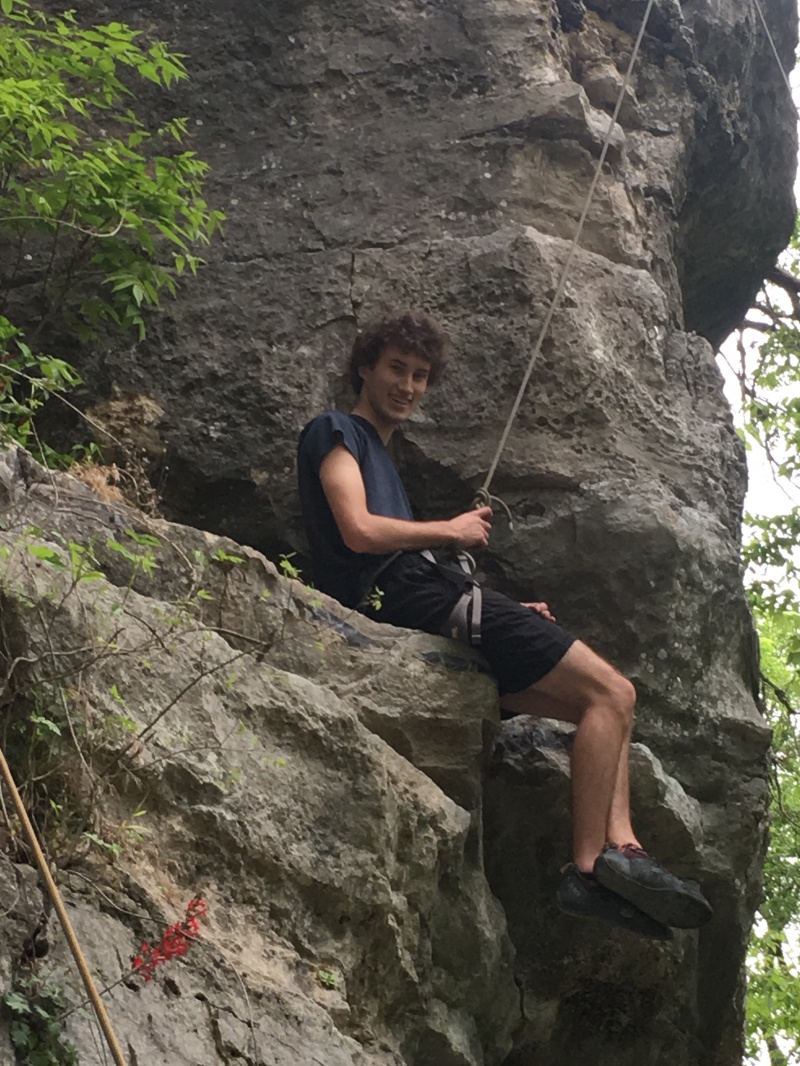 2019-03-30-Crew8787-rock-climbing-GOOD.JPG