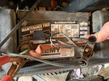 2020-01-25-SCAG-mower-battery-replacement-1.JPG