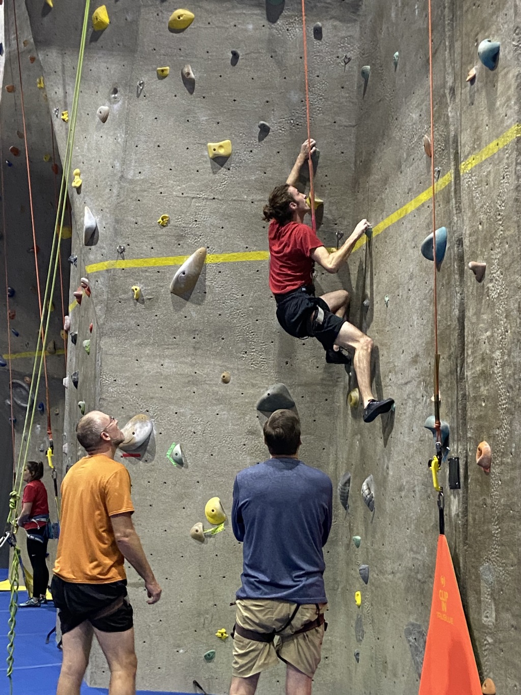 2020/01(January)/Rock-Climbing/1024x768_2020-01-26-Rock-Climbing-Main-Event-1-Travis-Steve-Chance.JPG