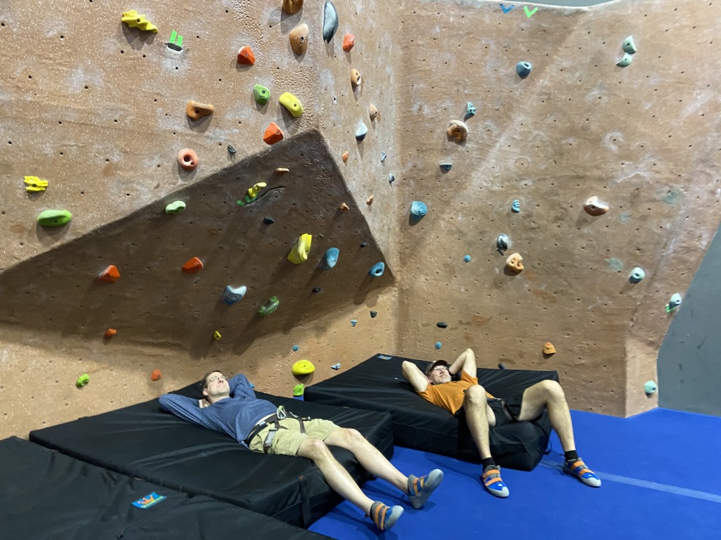 2020/01(January)/Rock-Climbing/1024x768_2020-01-26-Rock-Climbing-Main-Event-2-Steve-Travis.JPG