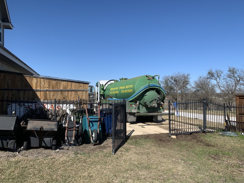 2020-01-24-Septic-pump-replacement-6-pump-truck.JPG