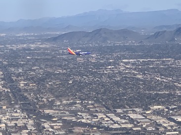 2020-01-17-Tucson-visit-Southwest-Plane-on-approach-2.JPG