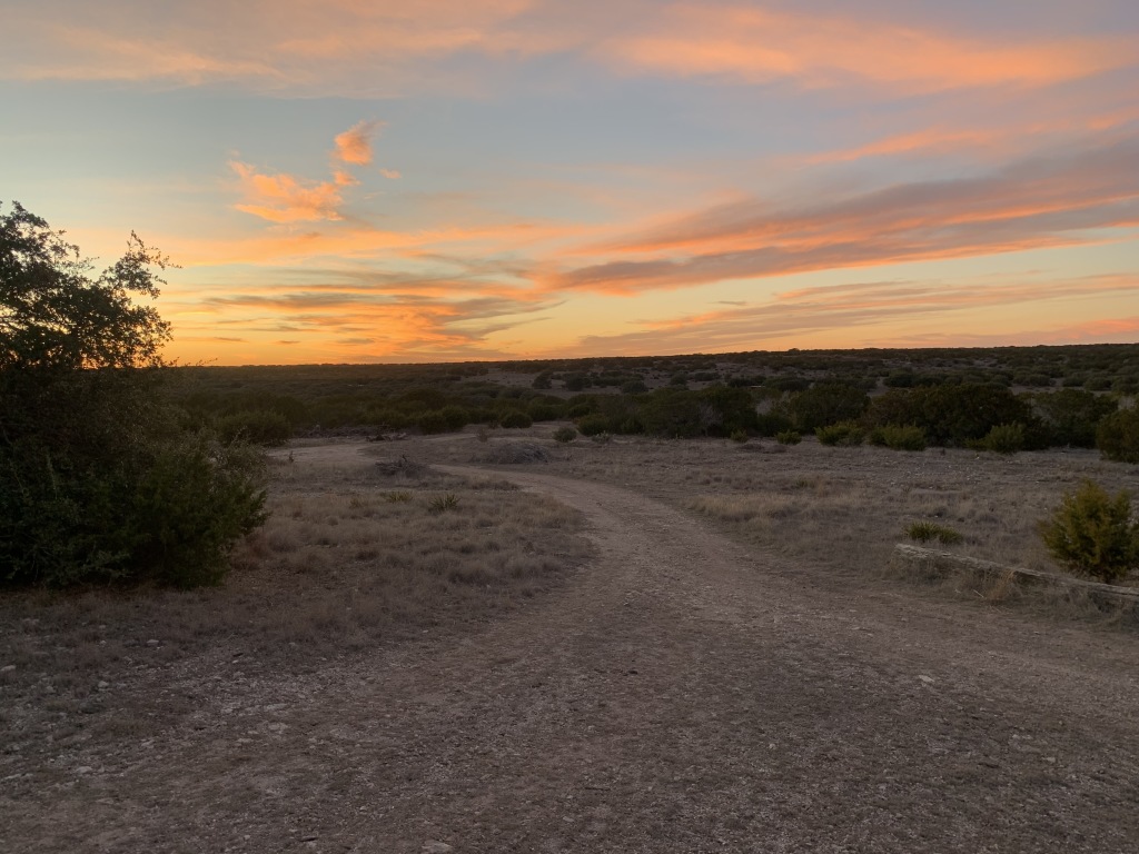 2020/02(February)/BlueStem-camping/1024x768_2020-02-07-Bluestem-1-sunset.JPG