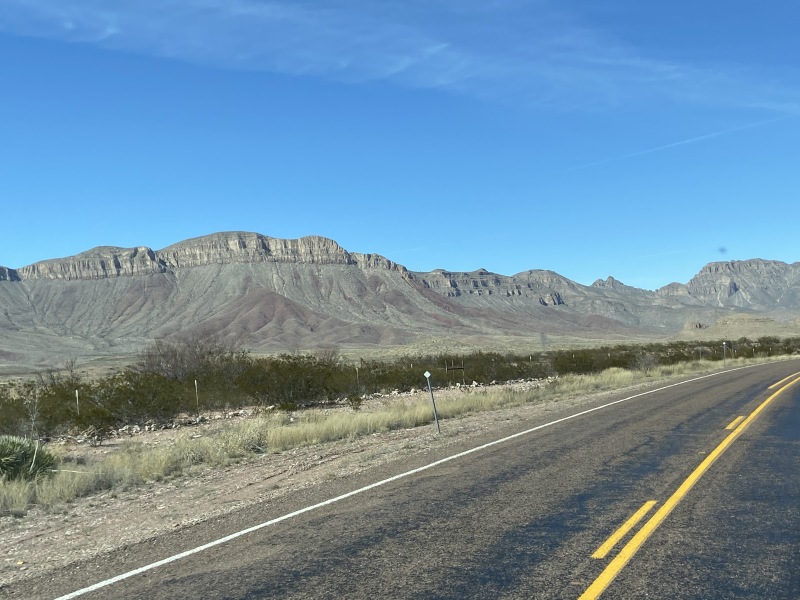 2020/02(February)/Guadalupe-Peak-Texas/800x600_2020-02-15-Guadalupe-Peak-Texas-03-Road.JPG