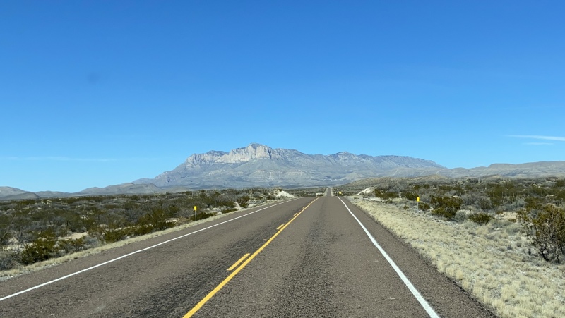 2020-02-15-Guadalupe-Peak-Texas-06-Road.JPG