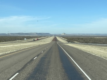 2020-02-15-Guadalupe-Peak-Texas-01-Road.JPG