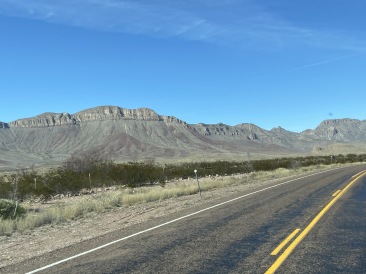 2020-02-15-Guadalupe-Peak-Texas-03-Road.JPG