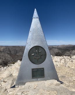 2020-02-16-Guadalupe-Peak-Texas-60-monument.JPG