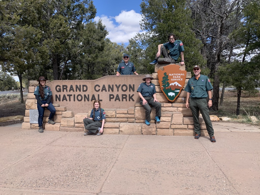 2020/03(March)/Grand-Canyon-Crew-8787/1024x768_2020-03-15-Grand-Canyon-Crew8787-13-Addison-Izzy-Carl-Nicole-Dax-Travis.JPG