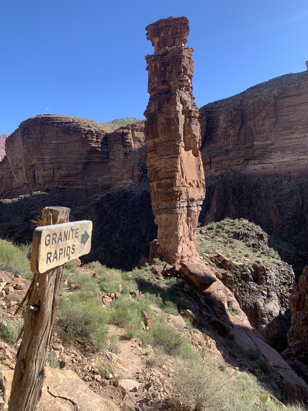 2020/03(March)/Grand-Canyon-Crew-8787/1024x768_2020-03-17-Grand-Canyon-Crew8787-19-Monument.JPG
