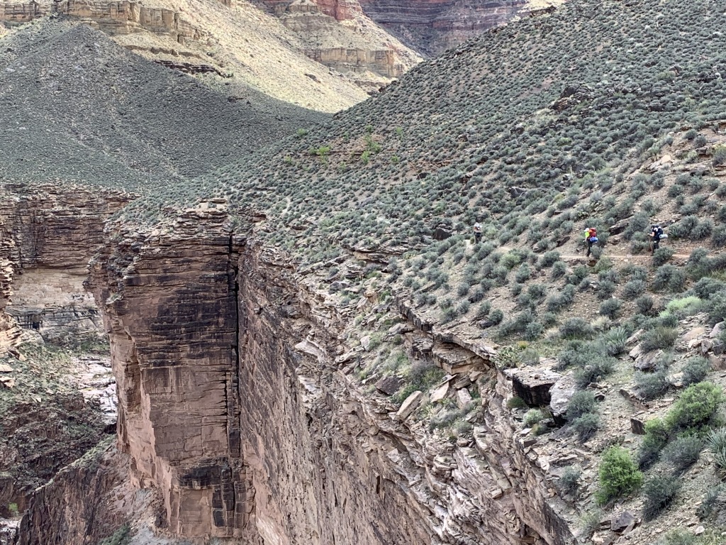2020/03(March)/Grand-Canyon-Crew-8787/1024x768_2020-03-17-Grand-Canyon-Crew8787-35-Dax-Izzy-Addison.JPG