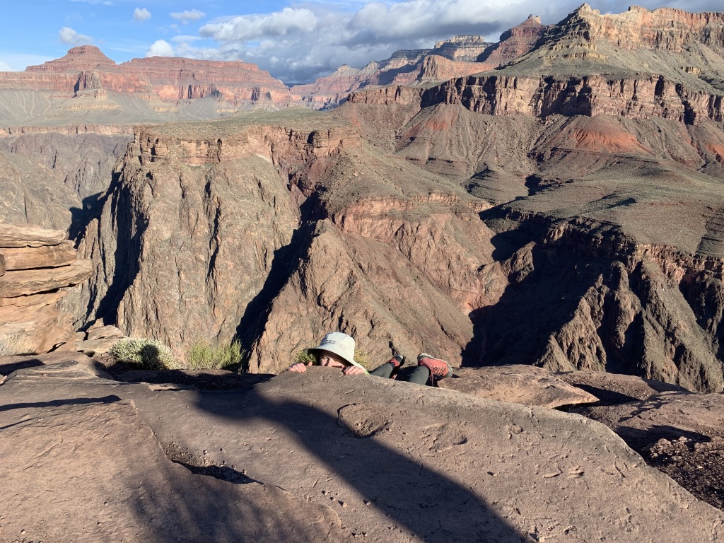 2020/03(March)/Grand-Canyon-Crew-8787/1024x768_2020-03-18-Grand-Canyon-Crew8787-015-Izzy.JPG
