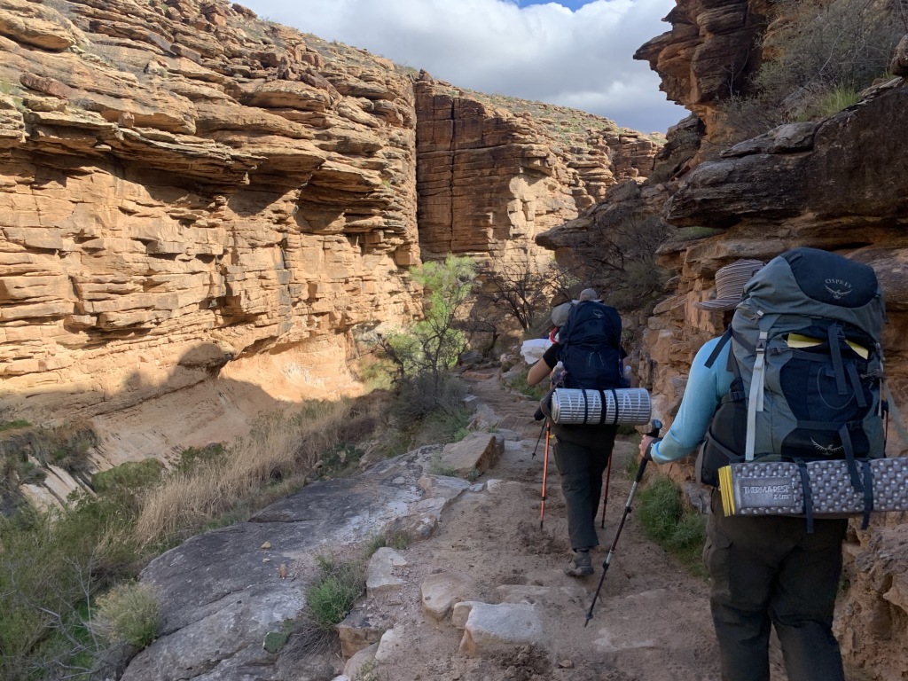 2020-03-18-Grand-Canyon-Crew8787-057-Nicole-Izzy.JPG
