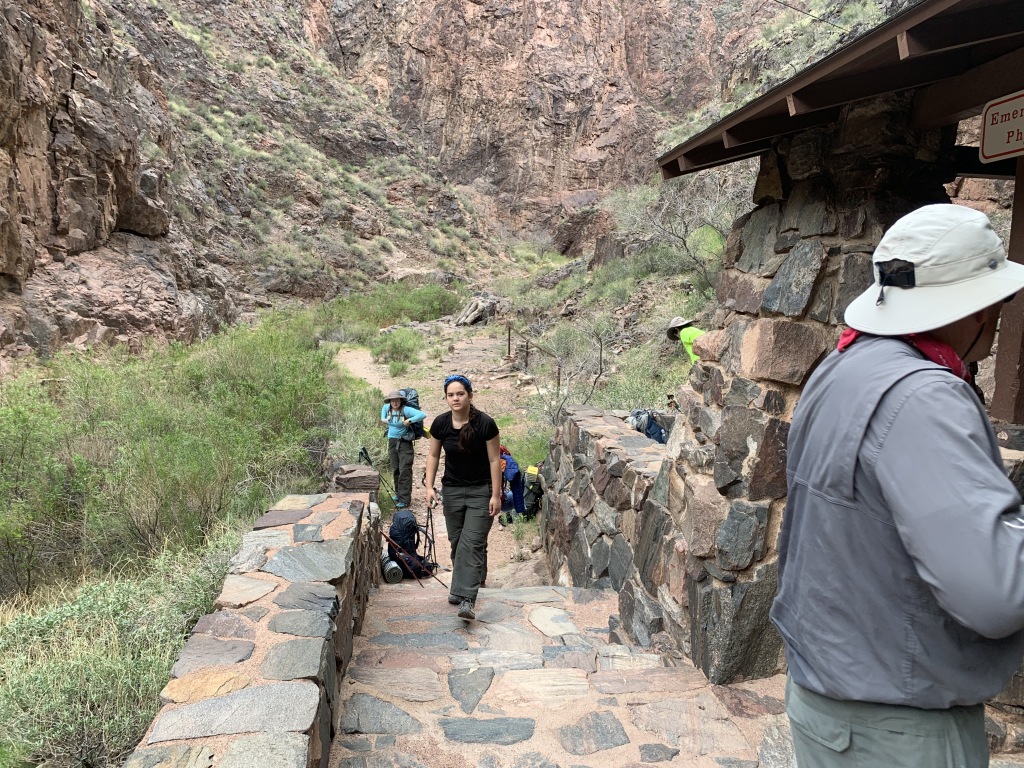 2020/03(March)/Grand-Canyon-Crew-8787/1024x768_2020-03-18-Grand-Canyon-Crew8787-067-Nicole-Addison-Carl-Dax.JPG
