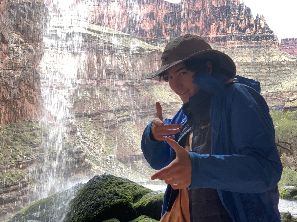 2020/03(March)/Grand-Canyon-Crew-8787/1024x768_2020-03-19-Grand-Canyon-Crew8787-034-Ribbon-Falls-Dax.JPG