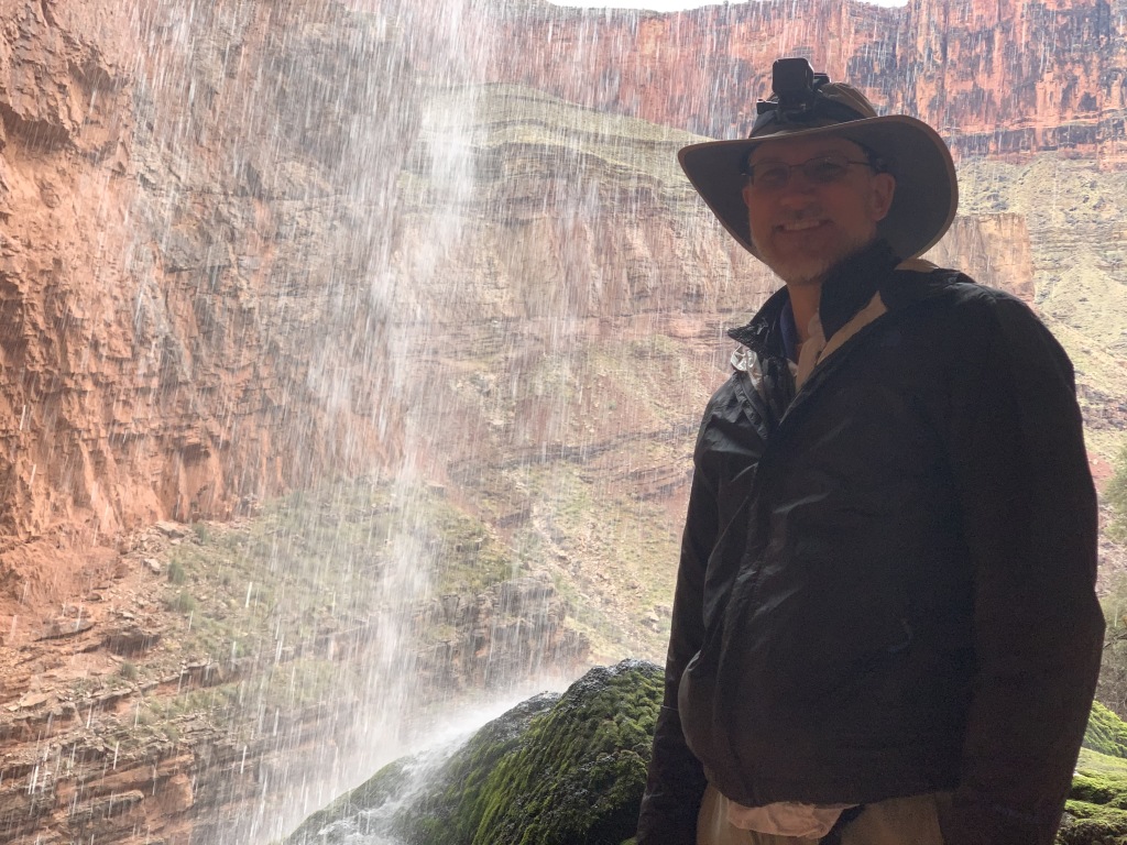 2020/03(March)/Grand-Canyon-Crew-8787/1024x768_2020-03-19-Grand-Canyon-Crew8787-057-Ribbon-Falls-Travis.JPG