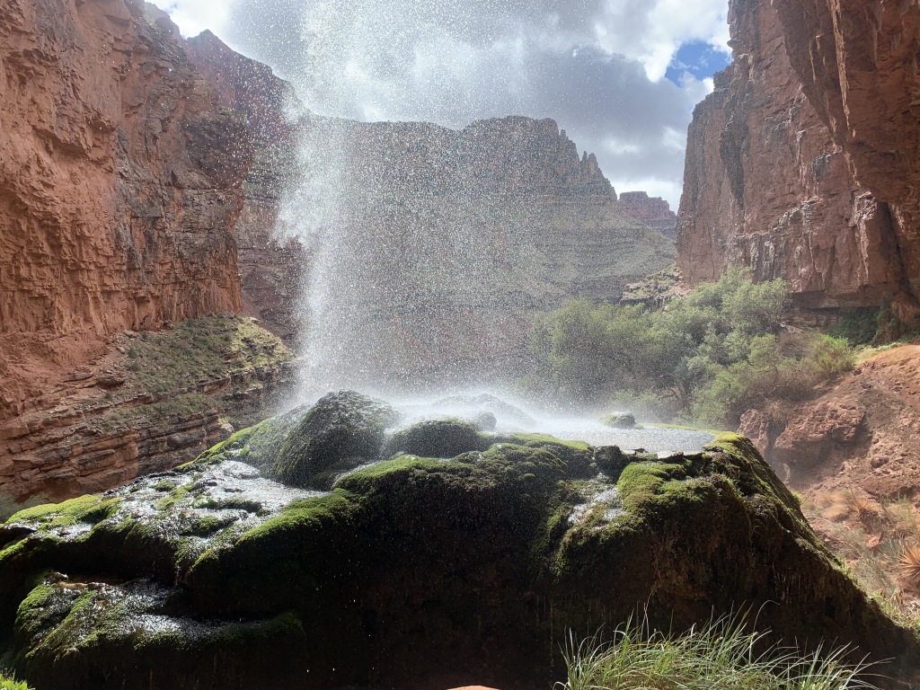 2020/03(March)/Grand-Canyon-Crew-8787/1024x768_2020-03-19-Grand-Canyon-Crew8787-068-Ribbon-Falls.JPG