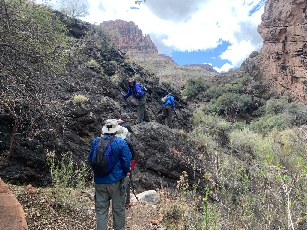 2020/03(March)/Grand-Canyon-Crew-8787/1024x768_2020-03-19-Grand-Canyon-Crew8787-097-Carl-Addison-Nicole-Dax.JPG