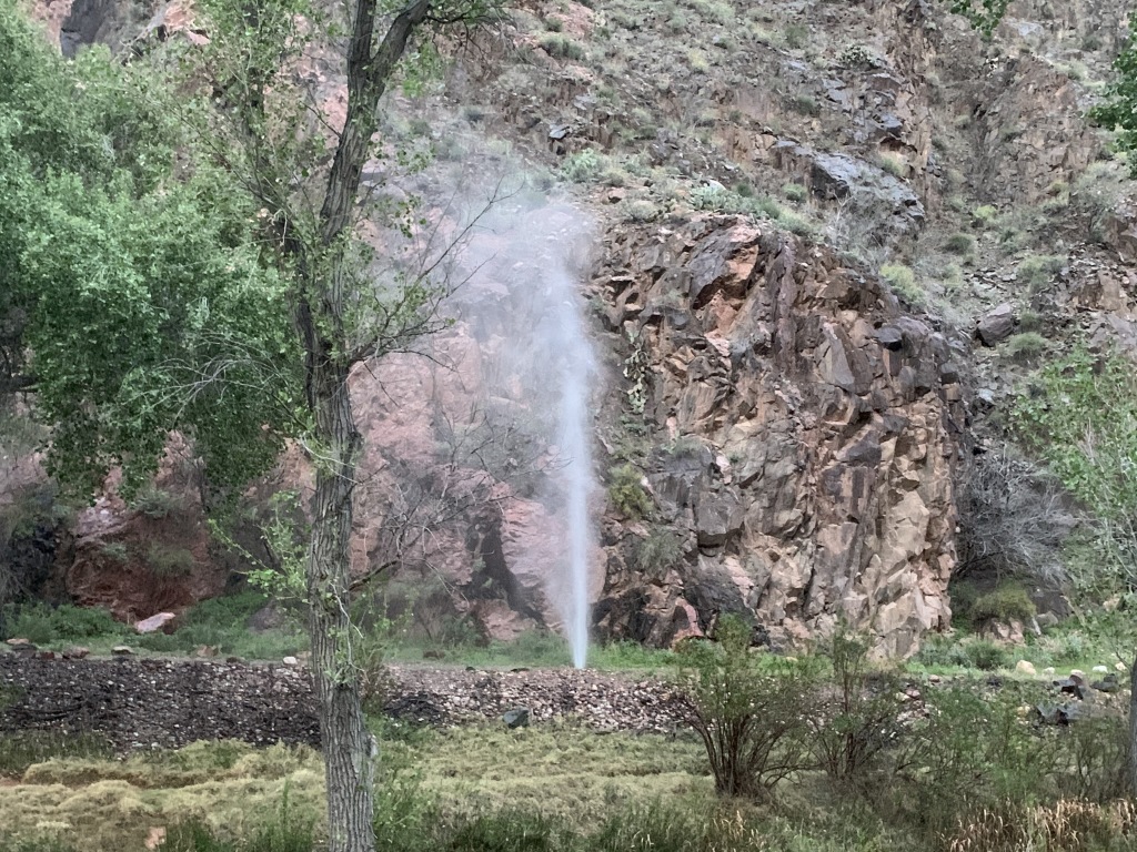 2020-03-19-Grand-Canyon-Crew8787-132-broken-pipe-Bright-Angel-Campground.JPG