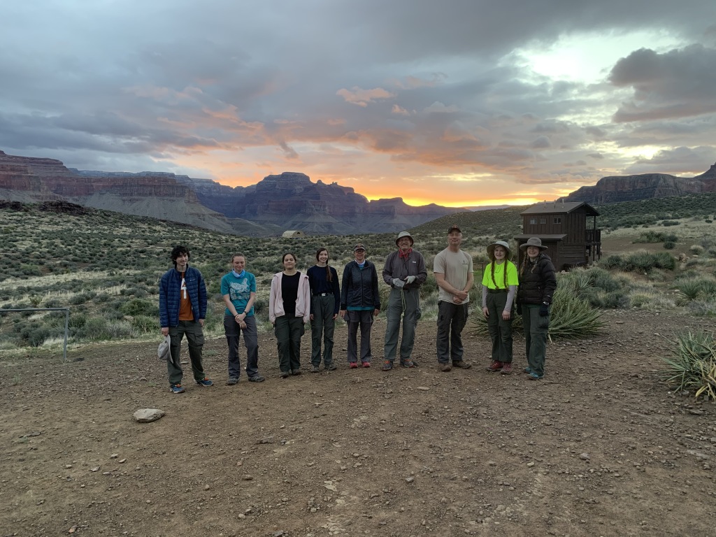 2020/03(March)/Grand-Canyon-Crew-8787/1024x768_2020-03-20-Grand-Canyon-Crew8787-17-Dax-Megan-Addison-Ella-Terry-Carl-Pat-Izzy-Nicole.JPG