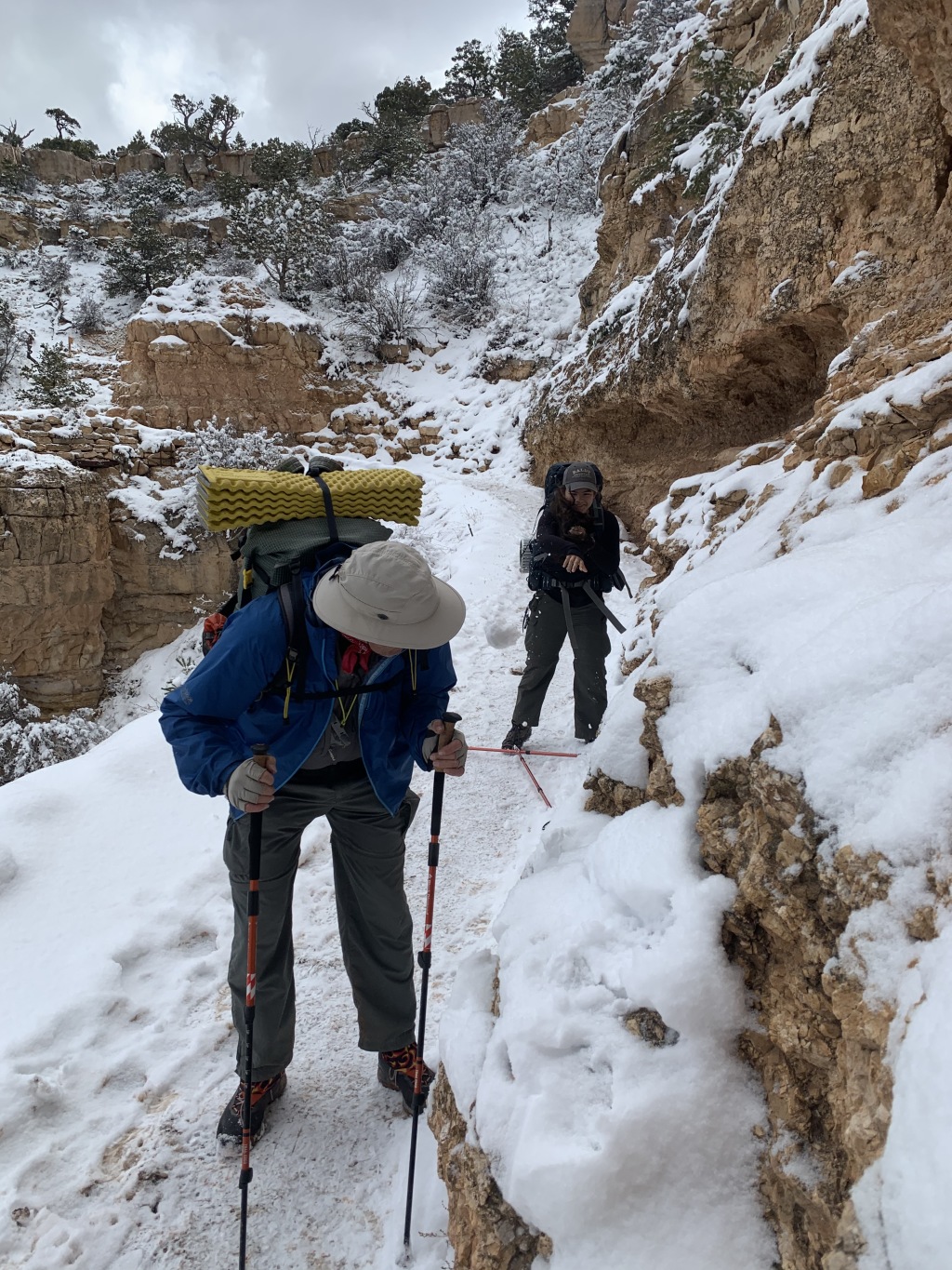 2020-03-20-Grand-Canyon-Crew8787-85-Carl-Addison-snowball-fight.JPG