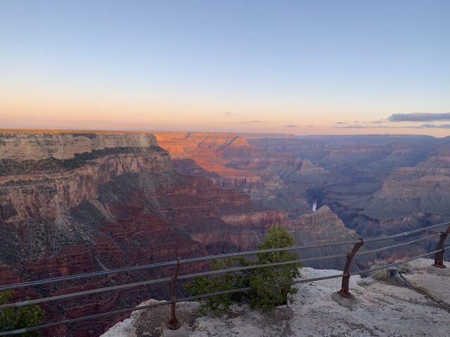 2020/03(March)/Grand-Canyon-Crew-8787/640x480_2020-03-16-Grand-Canyon-Crew8787-03.JPG