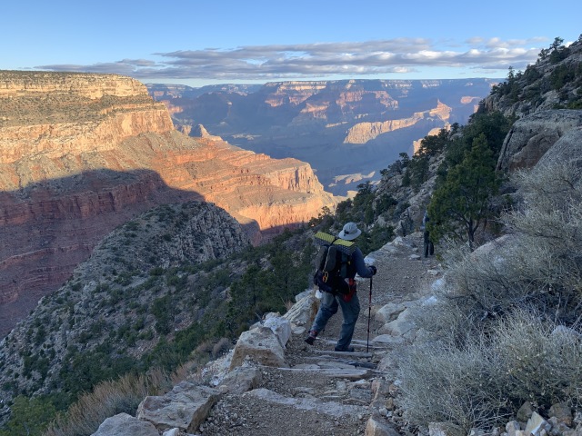 2020/03(March)/Grand-Canyon-Crew-8787/640x480_2020-03-16-Grand-Canyon-Crew8787-11-Carl.JPG