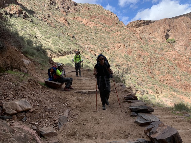 2020/03(March)/Grand-Canyon-Crew-8787/640x480_2020-03-18-Grand-Canyon-Crew8787-065-Izzy-Dax-Addison.JPG