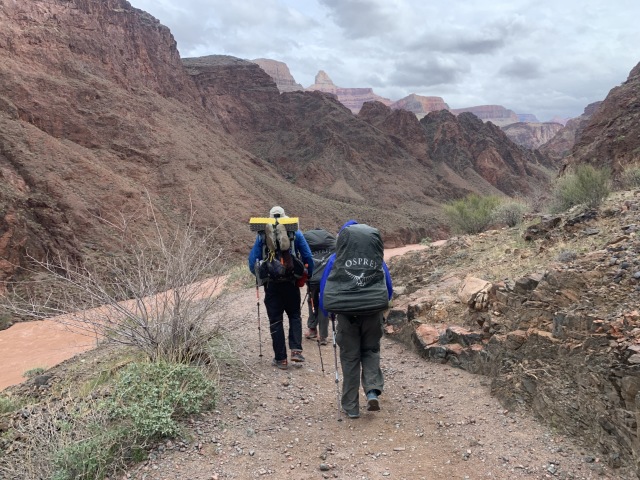 2020/03(March)/Grand-Canyon-Crew-8787/640x480_2020-03-18-Grand-Canyon-Crew8787-070-Carl-Nicole.JPG