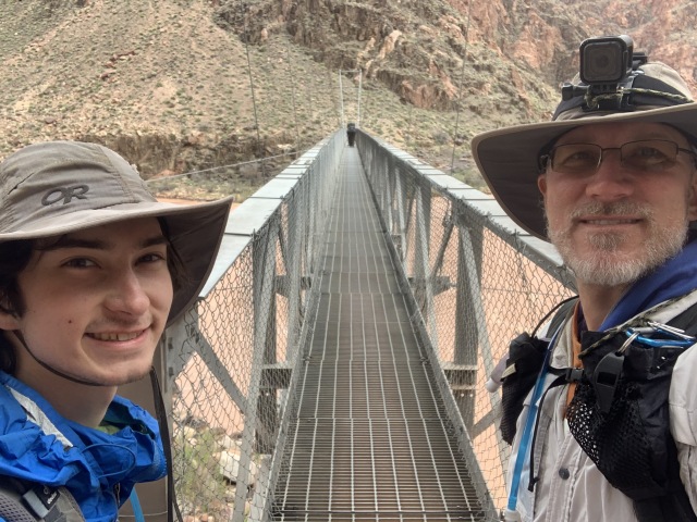 2020/03(March)/Grand-Canyon-Crew-8787/640x480_2020-03-18-Grand-Canyon-Crew8787-082-Silver-Bridge-Dax-Travis.JPG